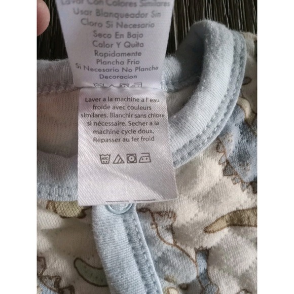 Little Beginnings Quilted 1 Piece Sleeper 3-6 Months off white w/ dinosaur print - Picture 7 of 10